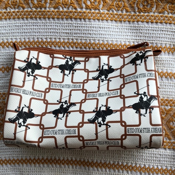 Beverly Hills Polo Club Makeup Bag - Picture 1 of 3